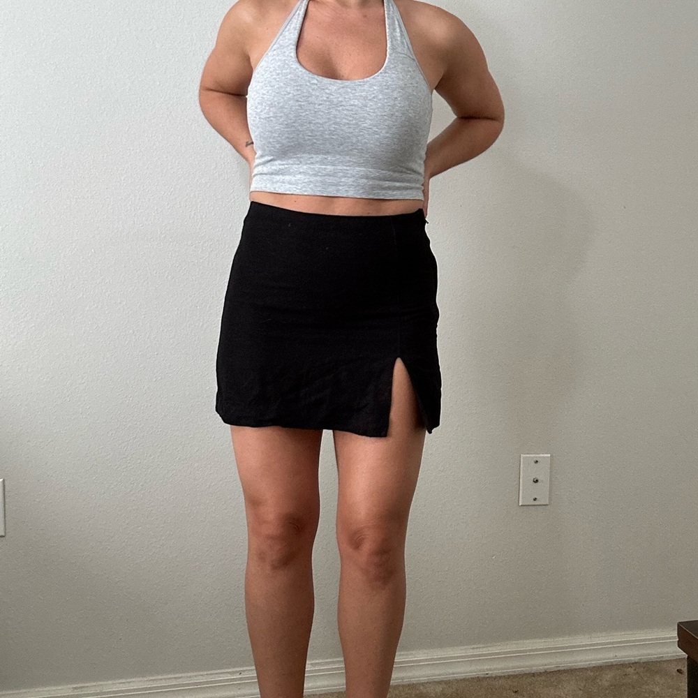 Linen skirt with slit